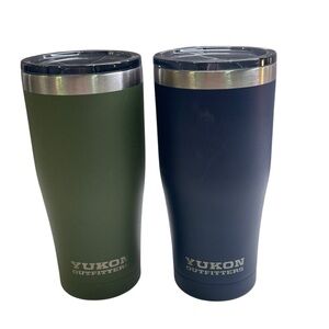 Yukon Outfitters- set of 2 Tumblers Green and Blue -
